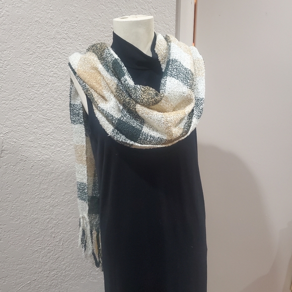 Vintage Scarf - Picture 1 of 6